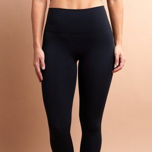 Savvi SOLAS black legging NWT brand new